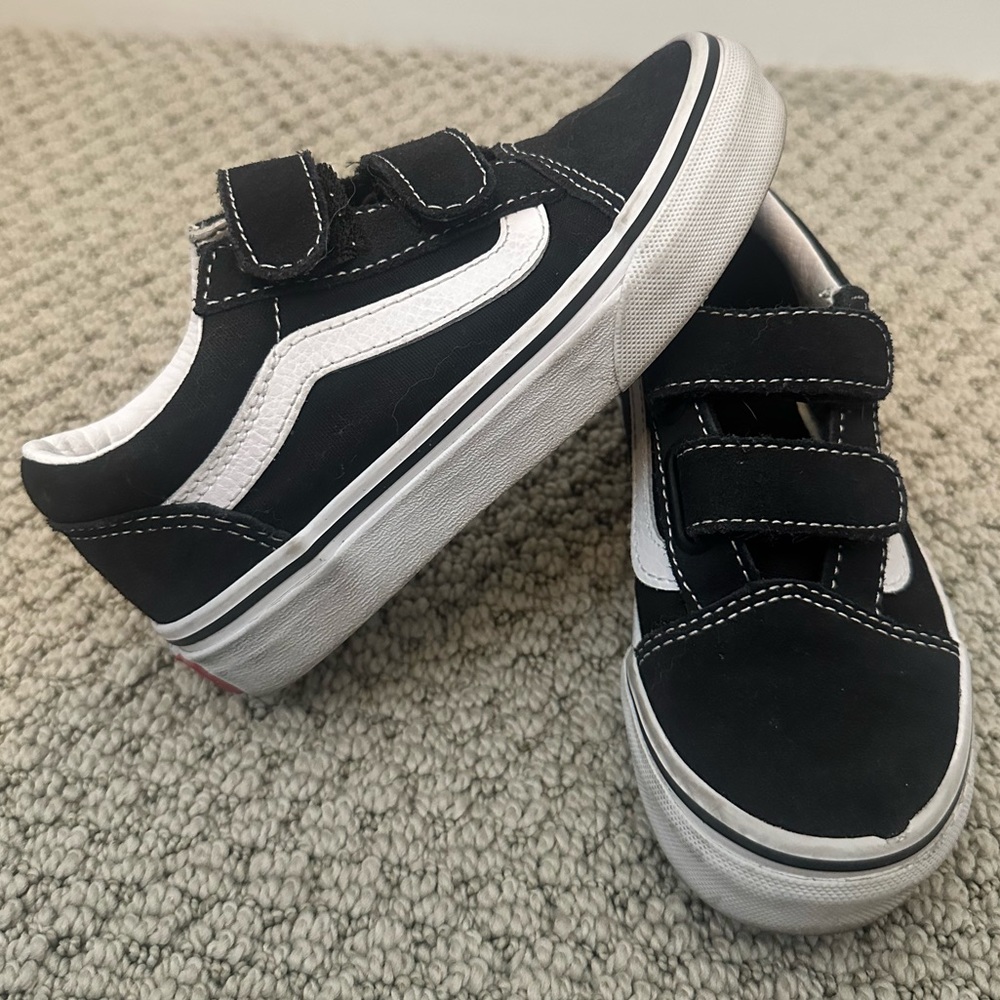 Boys Old Skool Velcro Vans Size 12